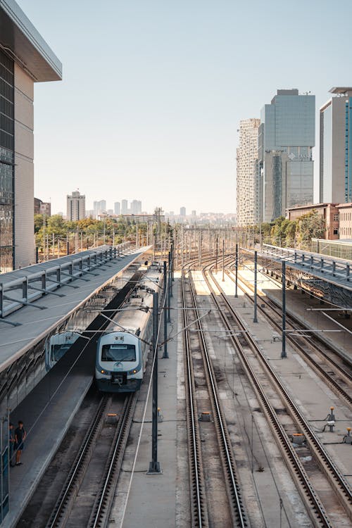 垂直拍攝, 城市, 旅客列車 的 免費圖庫相片