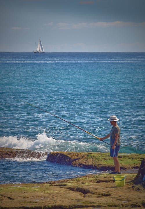 Free stock photo of fisherman, horizon, recreational boat