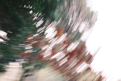 A Blurry Circular Time Lapse Photo 
