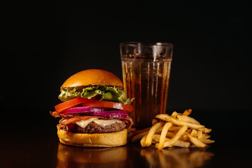 Bezpłatne Darmowe zdjęcie z galerii z burger, cebula, coca-cola Zdjęcie z galerii