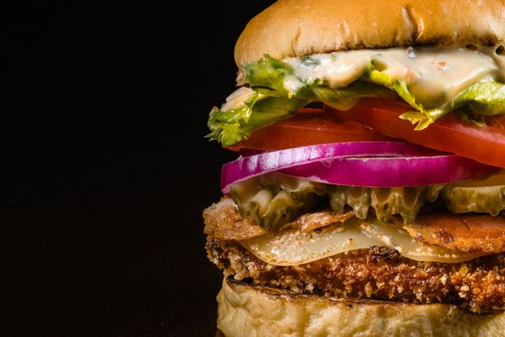 Juicy cheeseburger