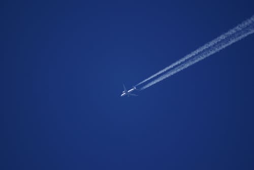 duman, jet, Mavi gökyüzü içeren Ücretsiz stok fotoğraf