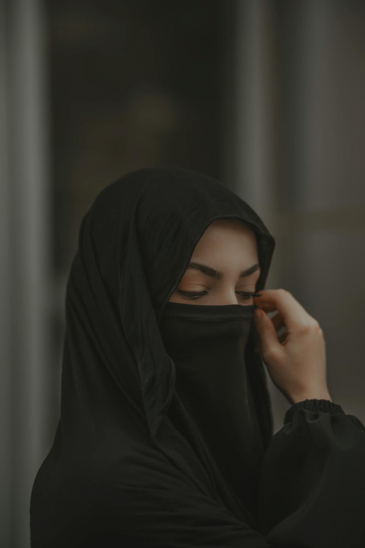 Black Burka Photos, Download The BEST Free Black Burka Stock Photos ...