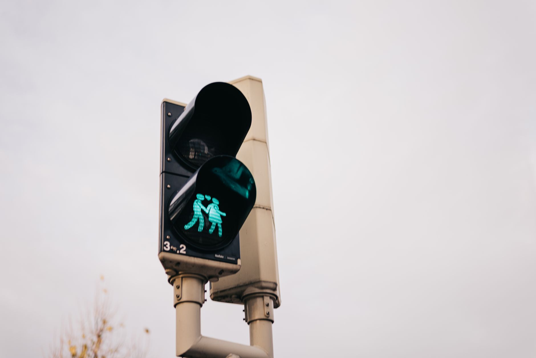4 AI Adoption Signals Leaders Keep Missing