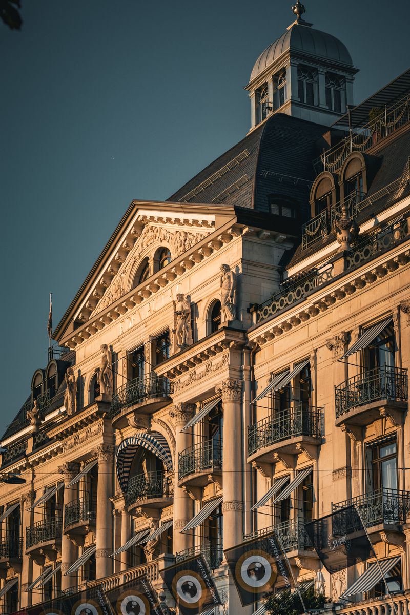 The Fullerton Hotel
