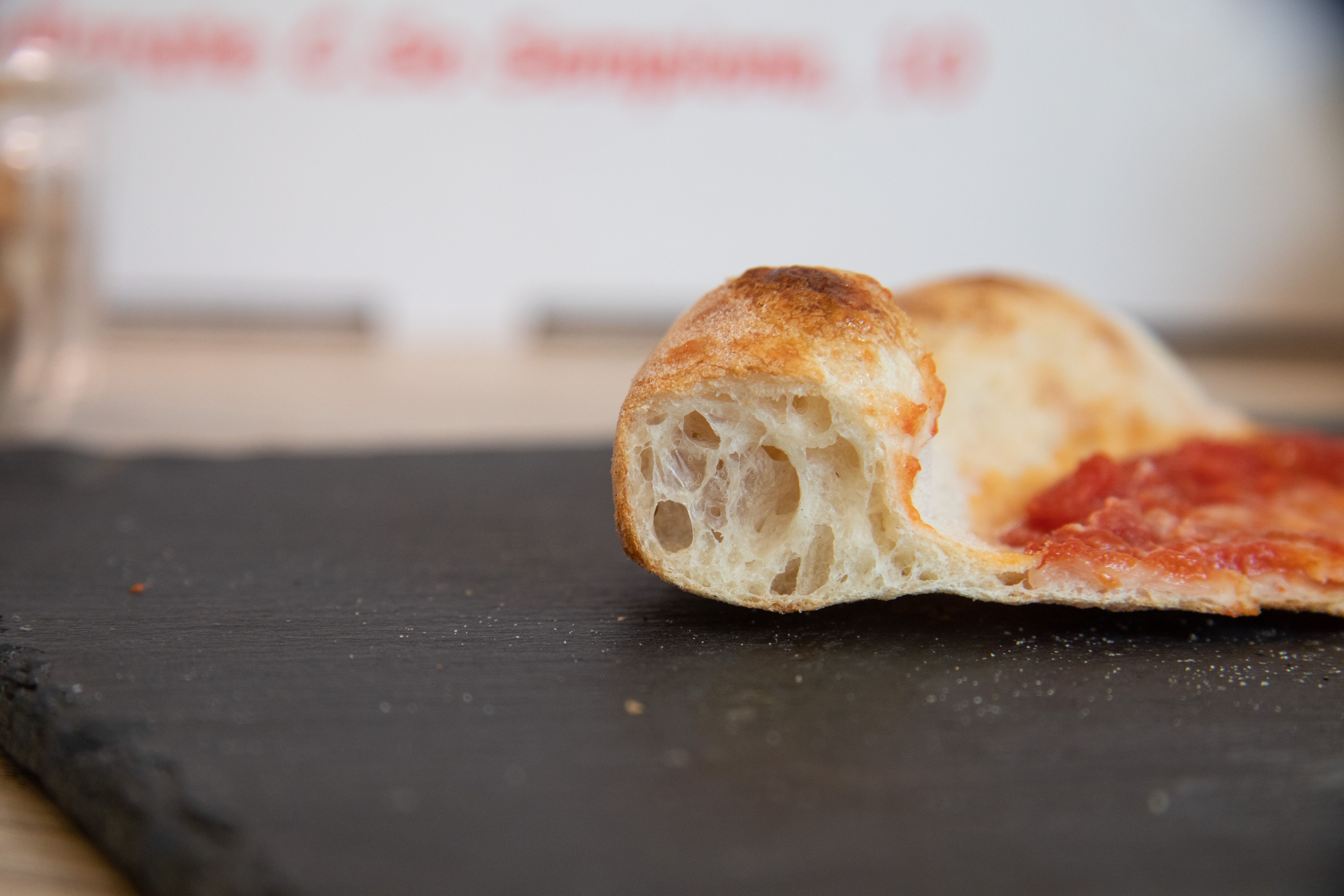 Polnozrnato testo za pizzo
