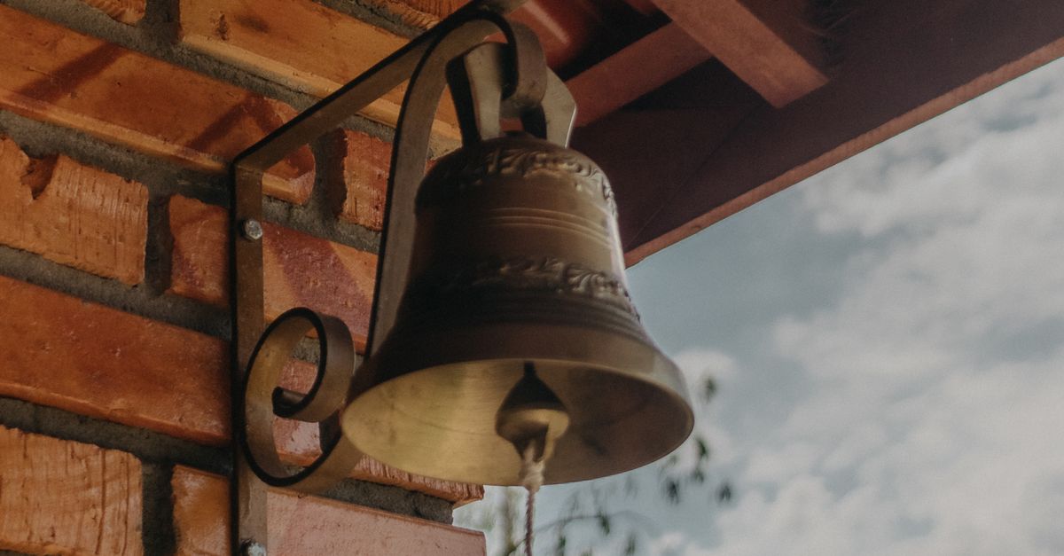 Door Metal Ringing String Retro Brass Door Bell with String on the Wall of the House ยท Free Stock ...