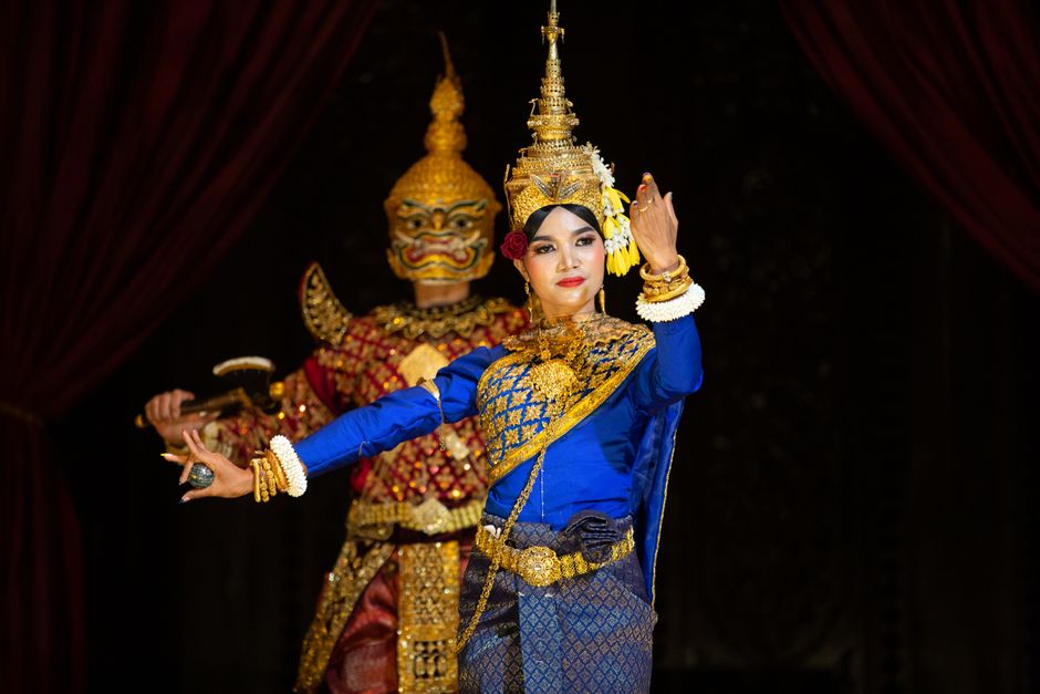 Spectacle de danse Apsara traditionnel au Raffles Grand Hotel