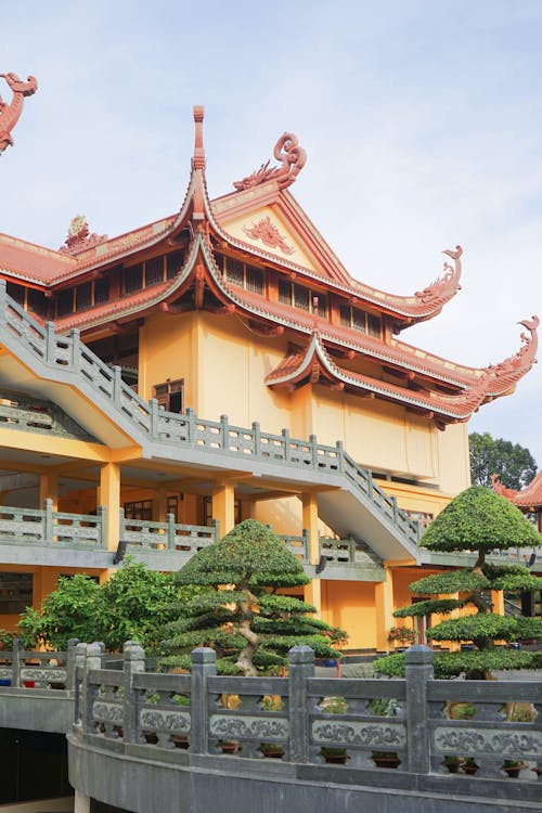Бесплатное стоковое фото с буддист, вертикальный выстрел, вьетнам