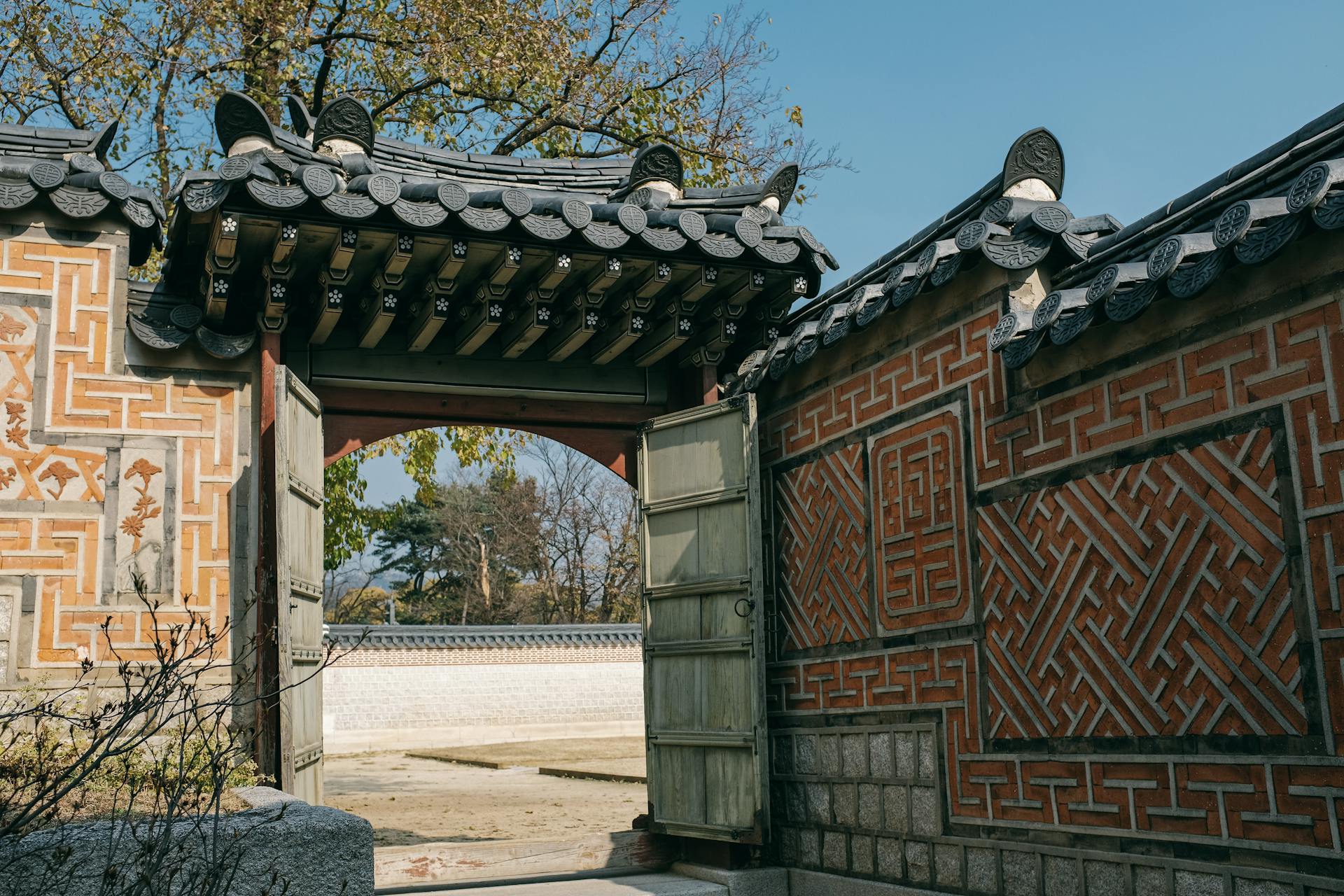 Gate to Jagyeongjeon in Seoul, South Korea