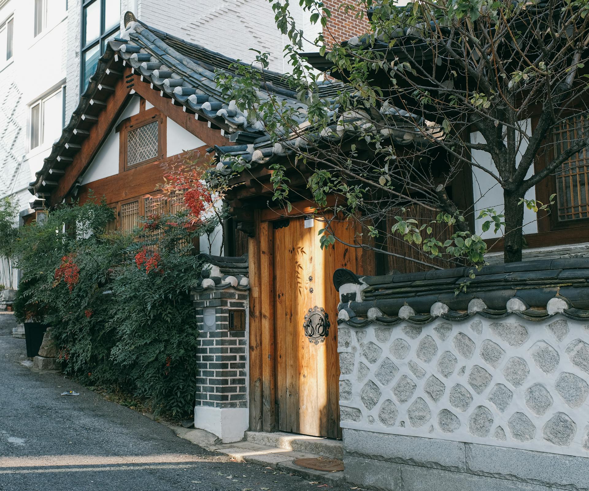 Charming Hanok-style home with intricate woodwork and traditional Korean architecture in Seoul.