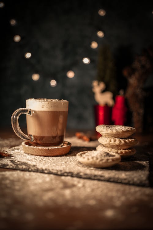 Christmas Time - Cakes and Hot Chocolate