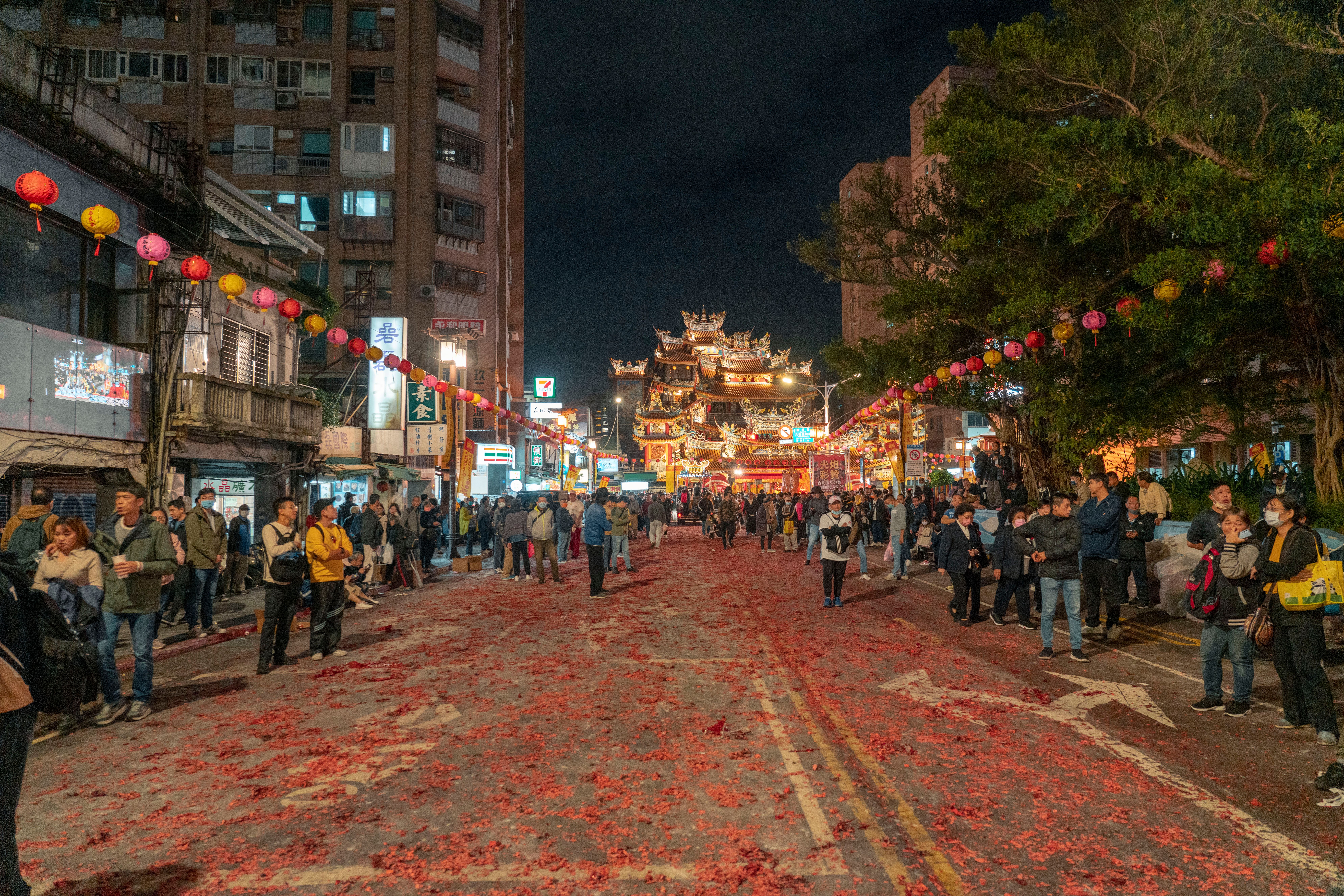 在台北赤峰街周邊的書店街景