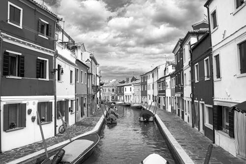 Základová fotografie zdarma na téma Benátky, budovy, černobílý