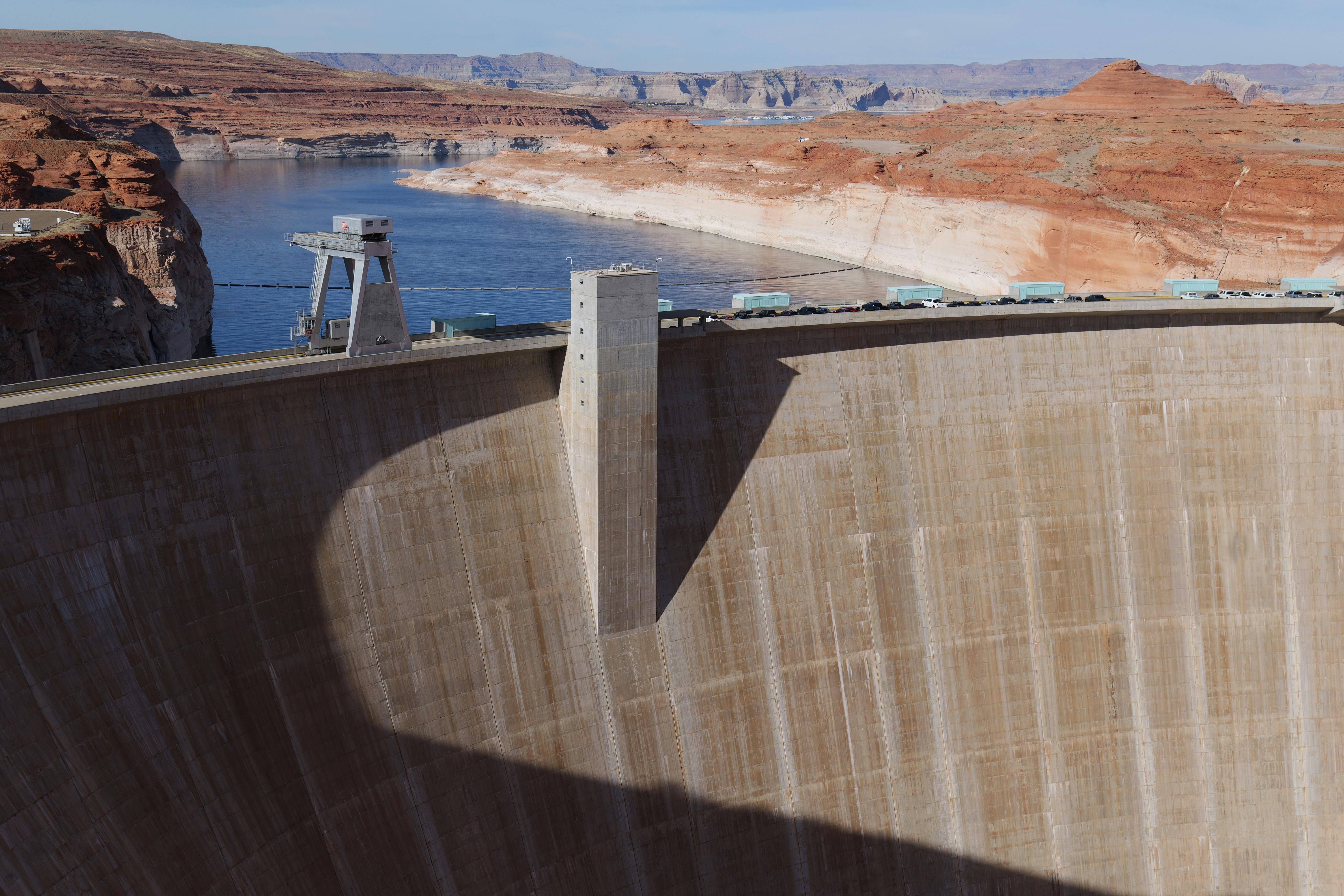 A large dam with a large water reservoir · Free Stock Photo