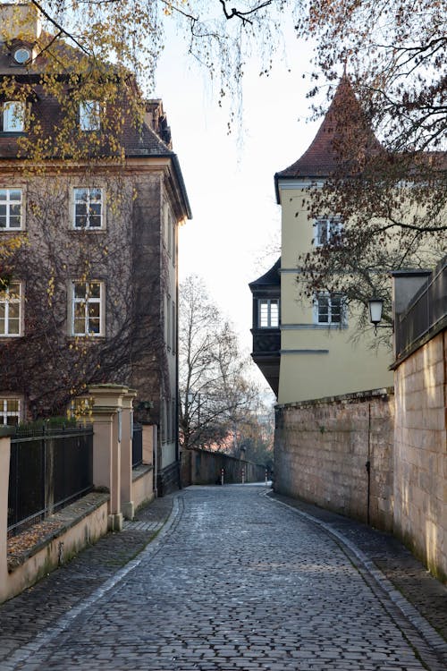 Ilmainen kuvapankkikuva tunnisteilla baijeri, kapea, kasarmit