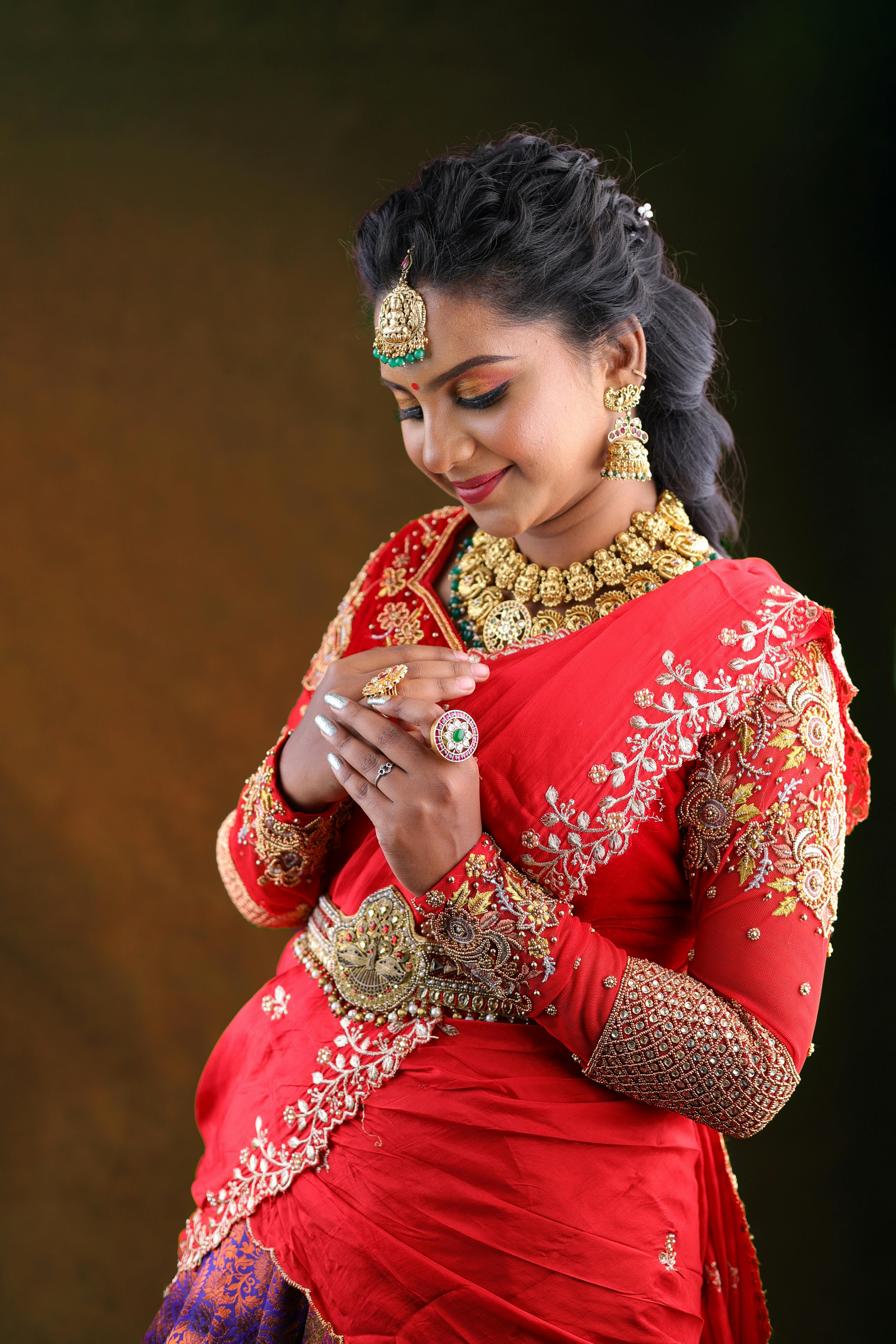 Jewellery for red on sale gown