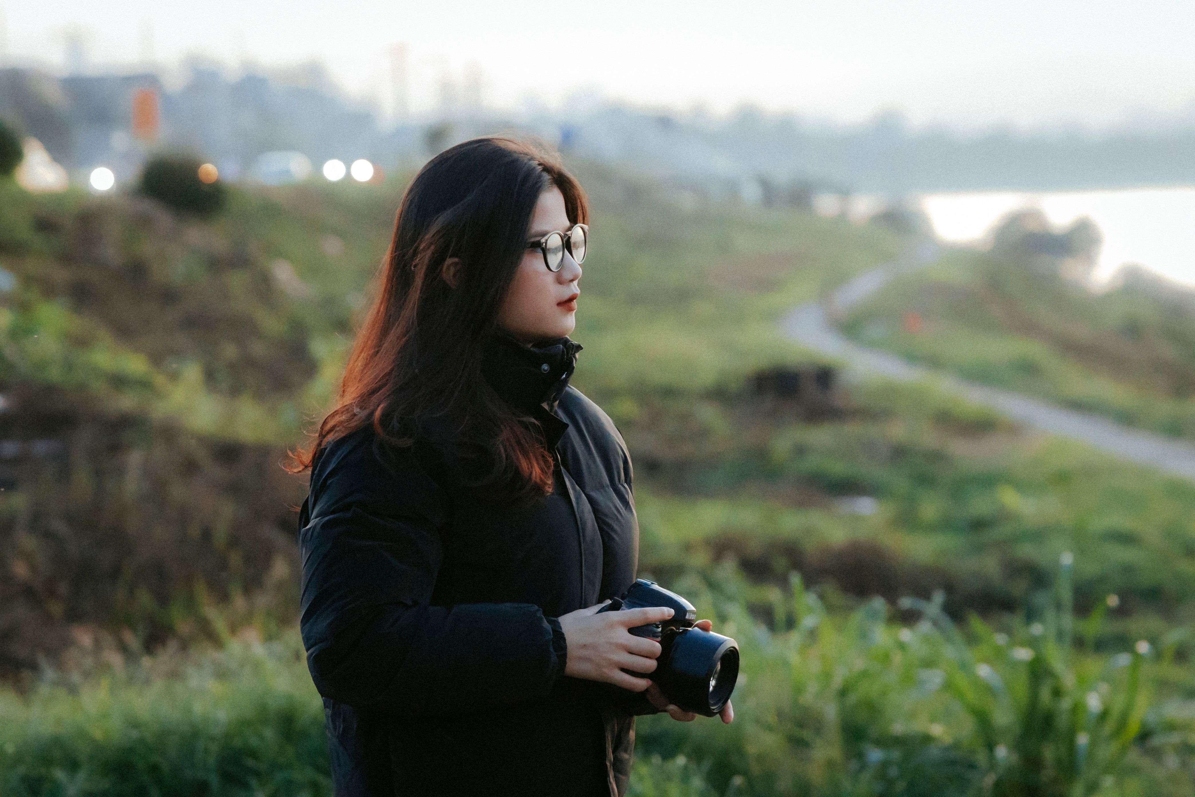 DSLR, 강, 검은 머리의 무료 스톡 사진