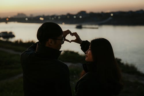 Foto profissional grátis de afeição, alvorecer, amor