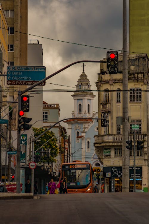 Fotos de stock gratuitas de autobús, calle, calles de la ciudad