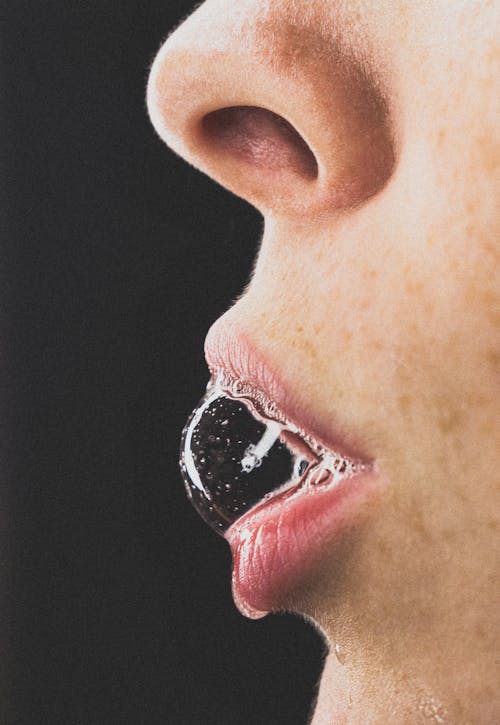 Foto stok gratis background hitam, gelembung, hidung