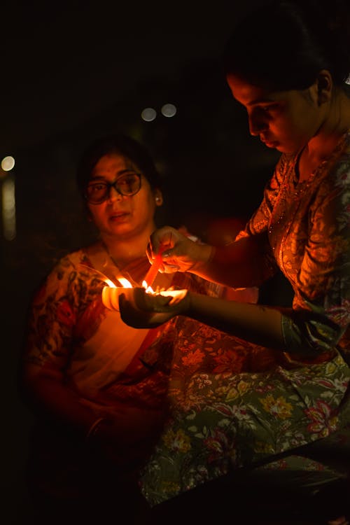 Foto profissional grátis de celebração, cerimônia tradicional, chama