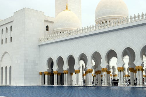 Foto profissional grátis de abu dhabi, arte, branco