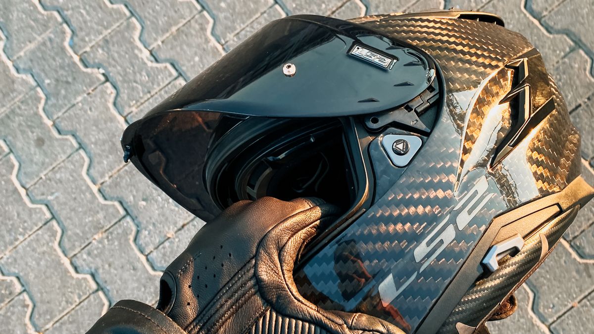 Comment bien choisir ses gants de moto en 2026 ?