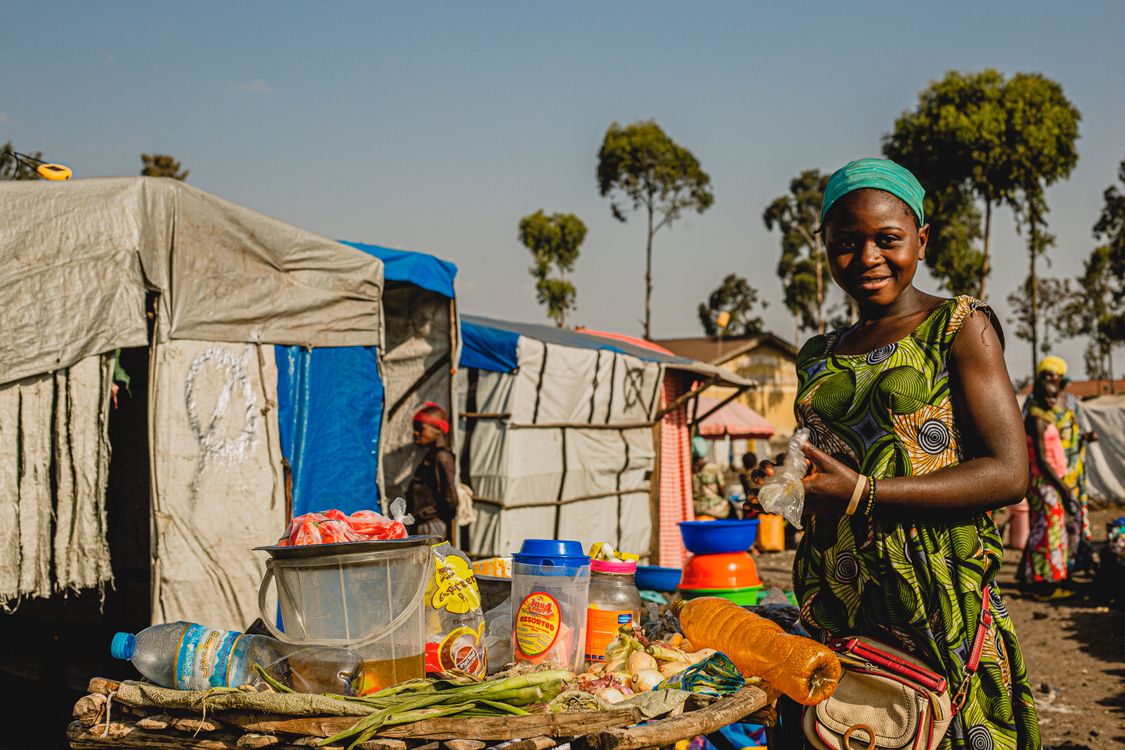 Native Bazaar Smiling Woman at Bazaar in Village · Free Stock Photo