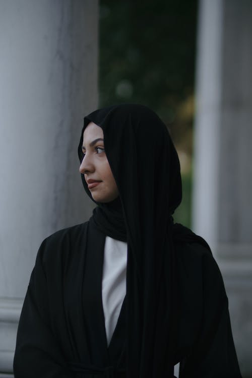 Základová fotografie zdarma na téma černé šaty, černý šátek, hidžáb