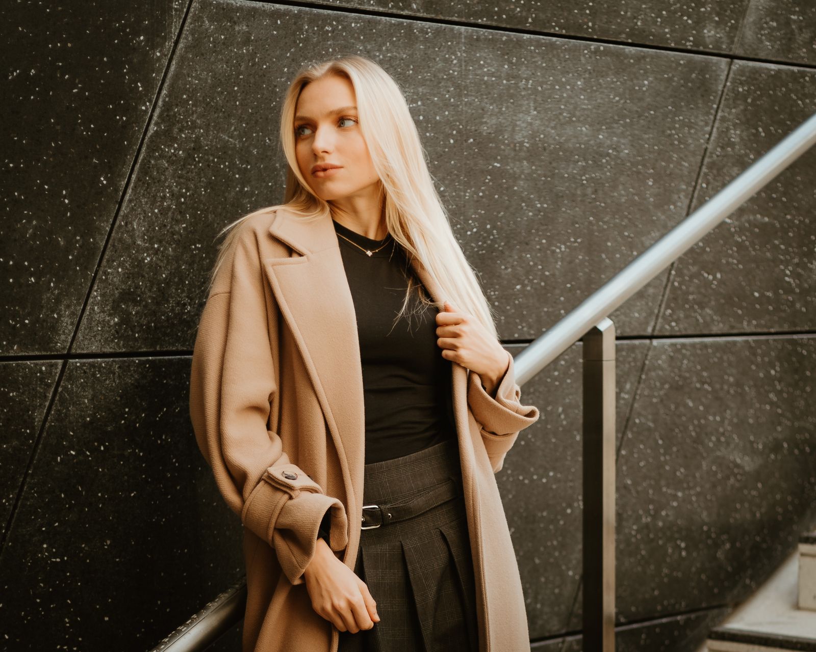 Close up on woman wearing coat · Free Stock Photo