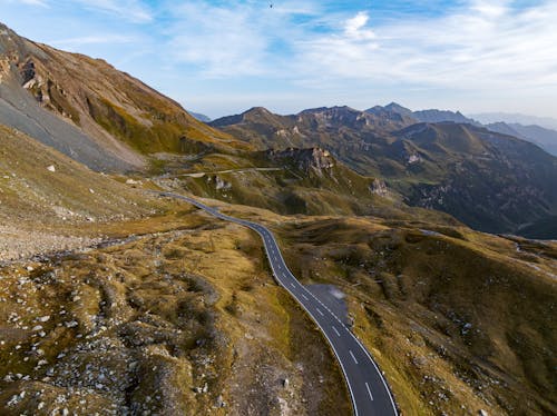 Fotobanka s bezplatnými fotkami na tému Alpy, cesta, hory