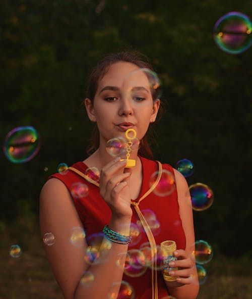 Fotobanka s bezplatnými fotkami na tému bubliny, fúkanie, leto