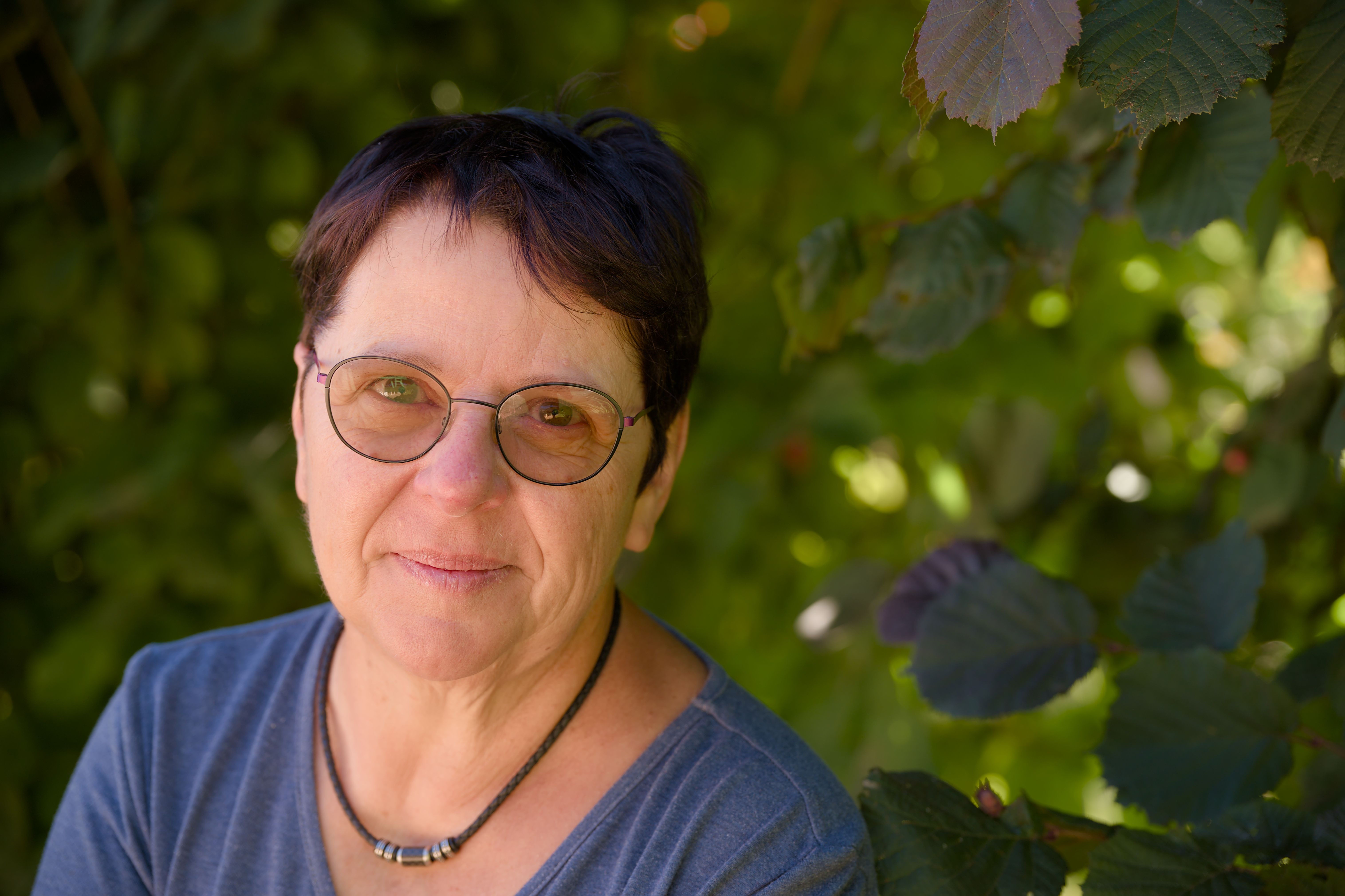 Liz Weston: Knowing difference between fee-based vs fiduciary advisors is key trustworthy investments - OregonLive.com — Phot