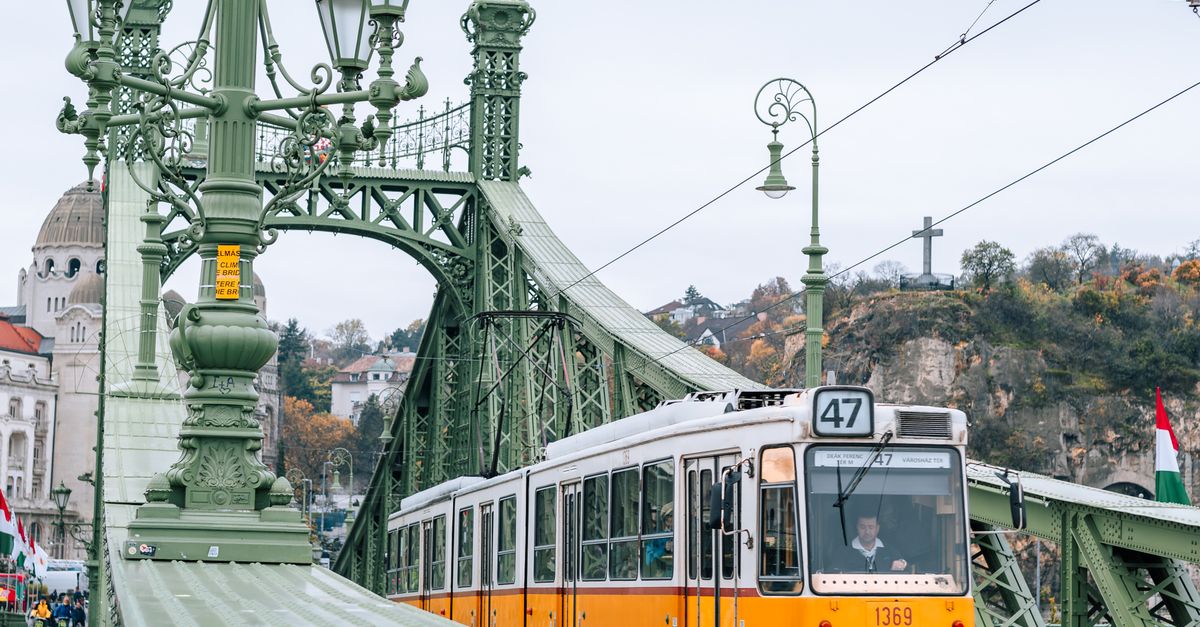 Budapest, in Hungary: How entrepreneurs attract international customers from smaller markets Budapest, in Hungary: How entrepreneurs attract international customers from smaller markets