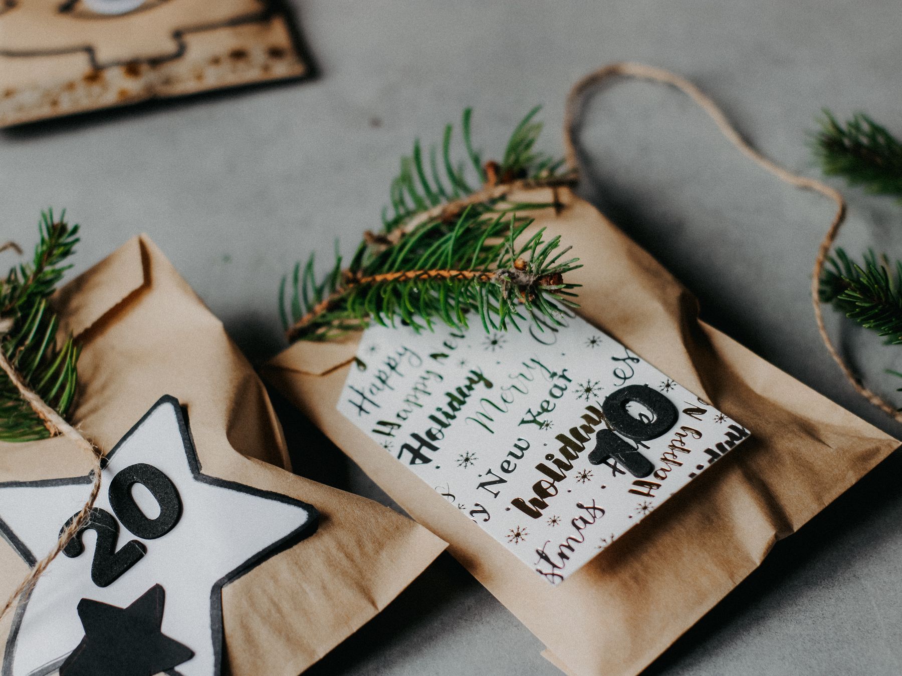 Aigburth — professional packers wrapping and boxing belongings