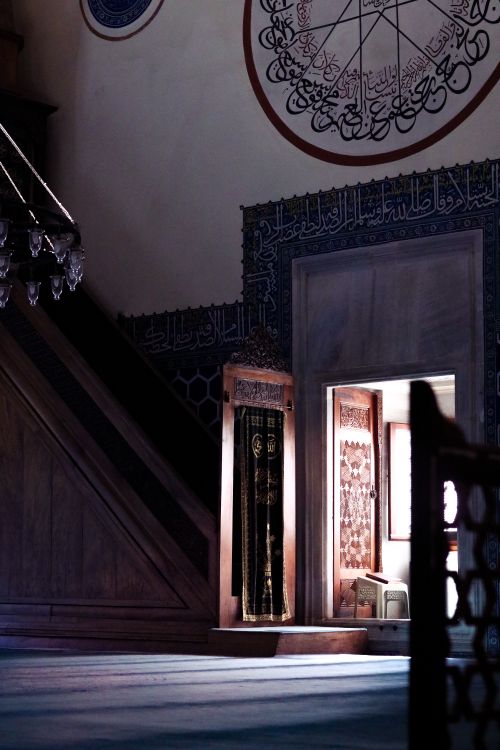 Free Intricate interior of the Green Mosque in Bursa, showcasing stunning Ottoman design elements. Stock Photo