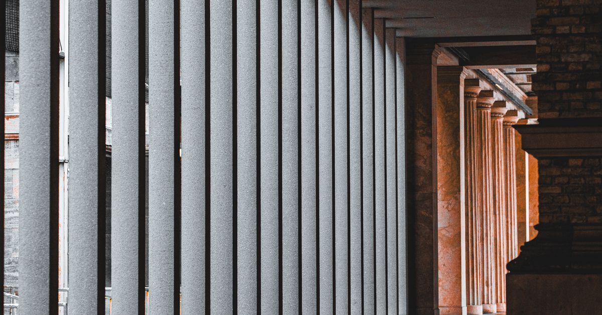 Walked Column Modern Walkway with Columns · Free Stock Photo