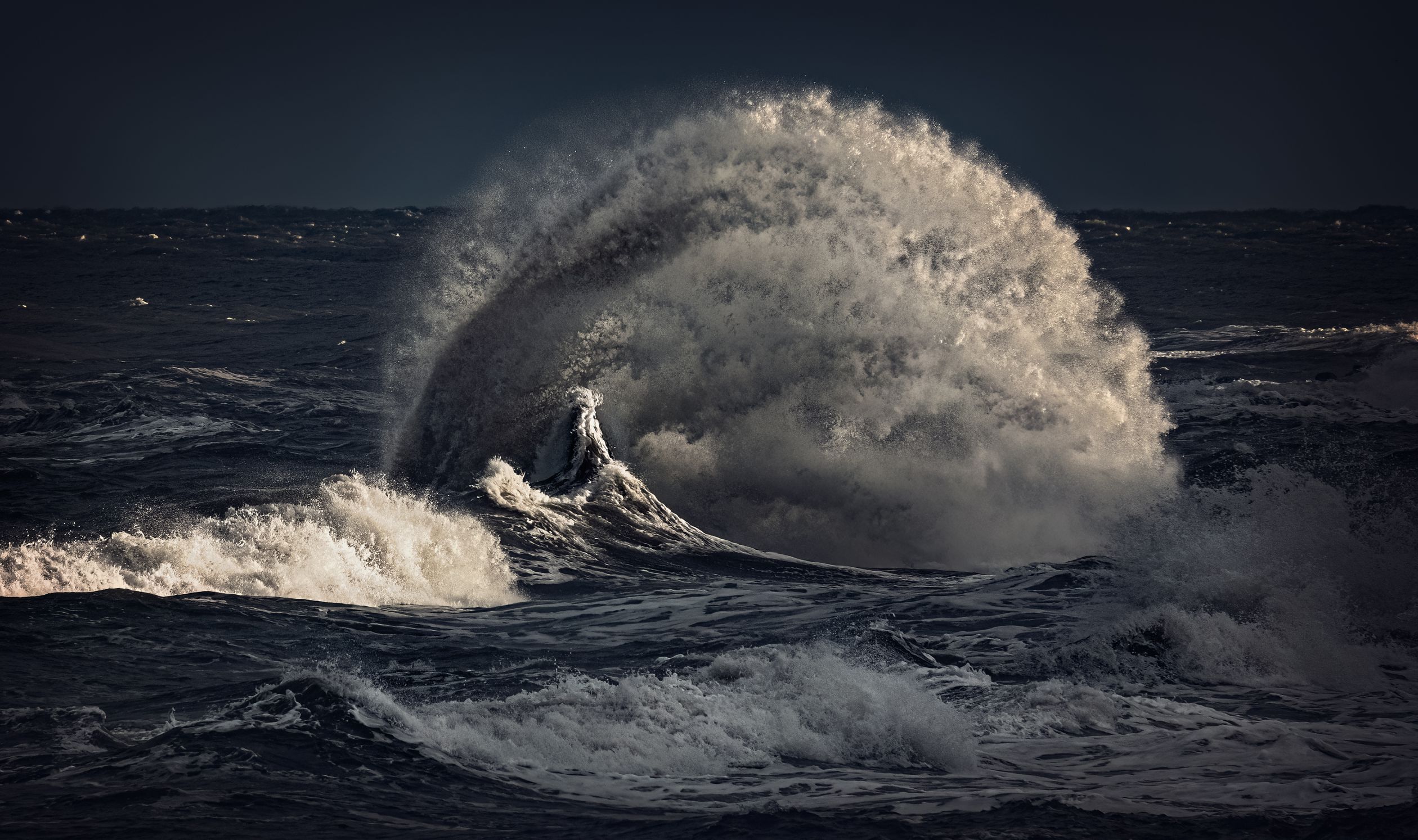 Wave on Chopped Deep Blue Ocean · Free Stock Photo