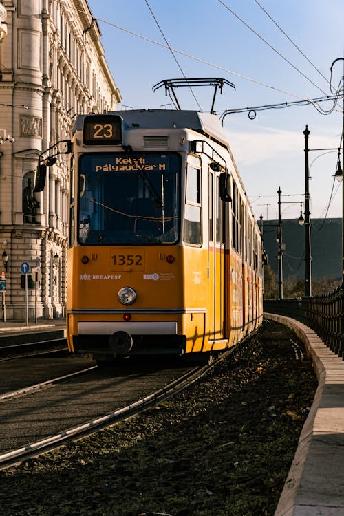 Ilmainen kuvapankkikuva tunnisteilla ajoneuvo, auringonvalo, jäljet