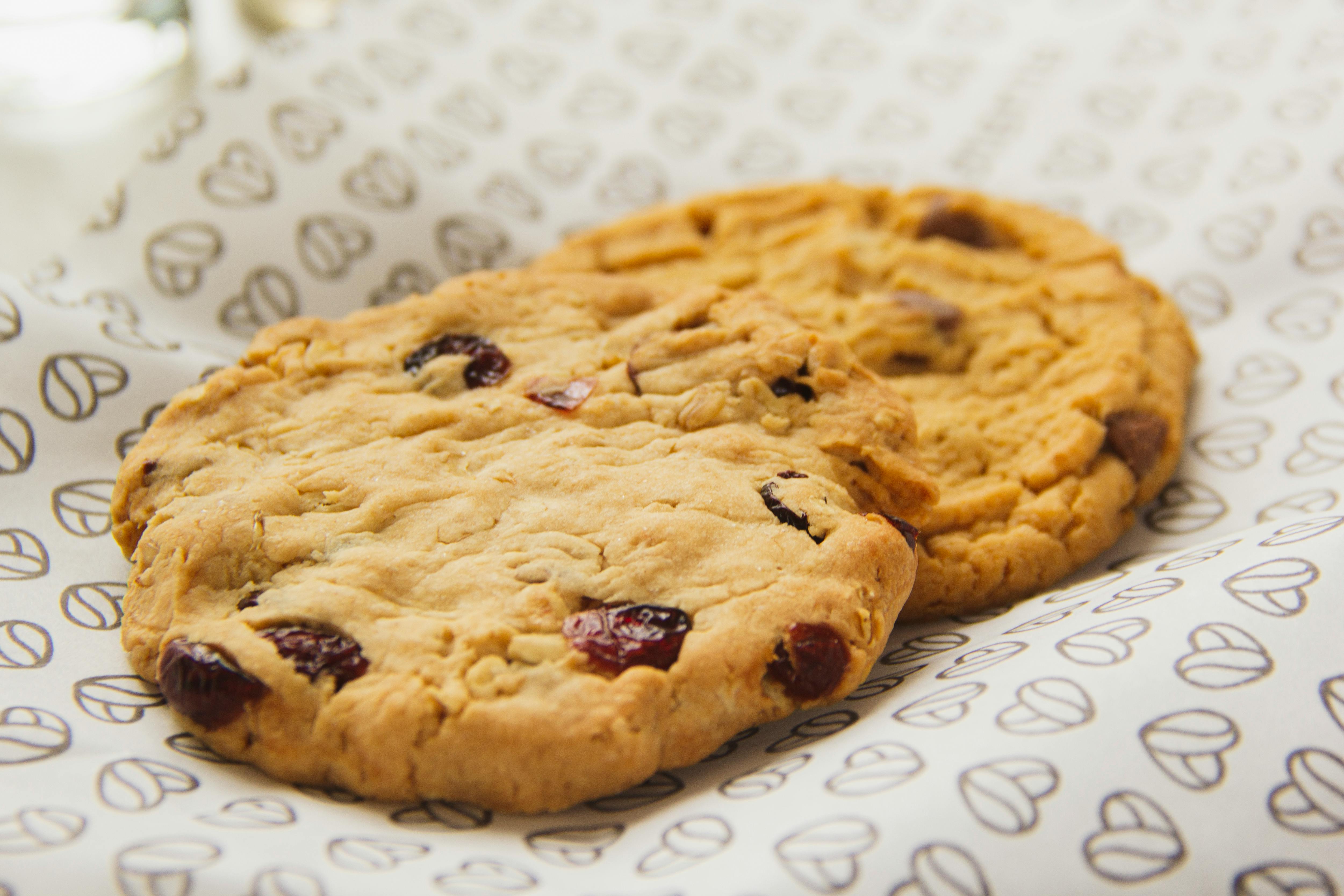 Clean Crumbles: Baked goods for special diets inspires new venture - Traverse City Record — Photo by Luis Felipe Pérez on Pex