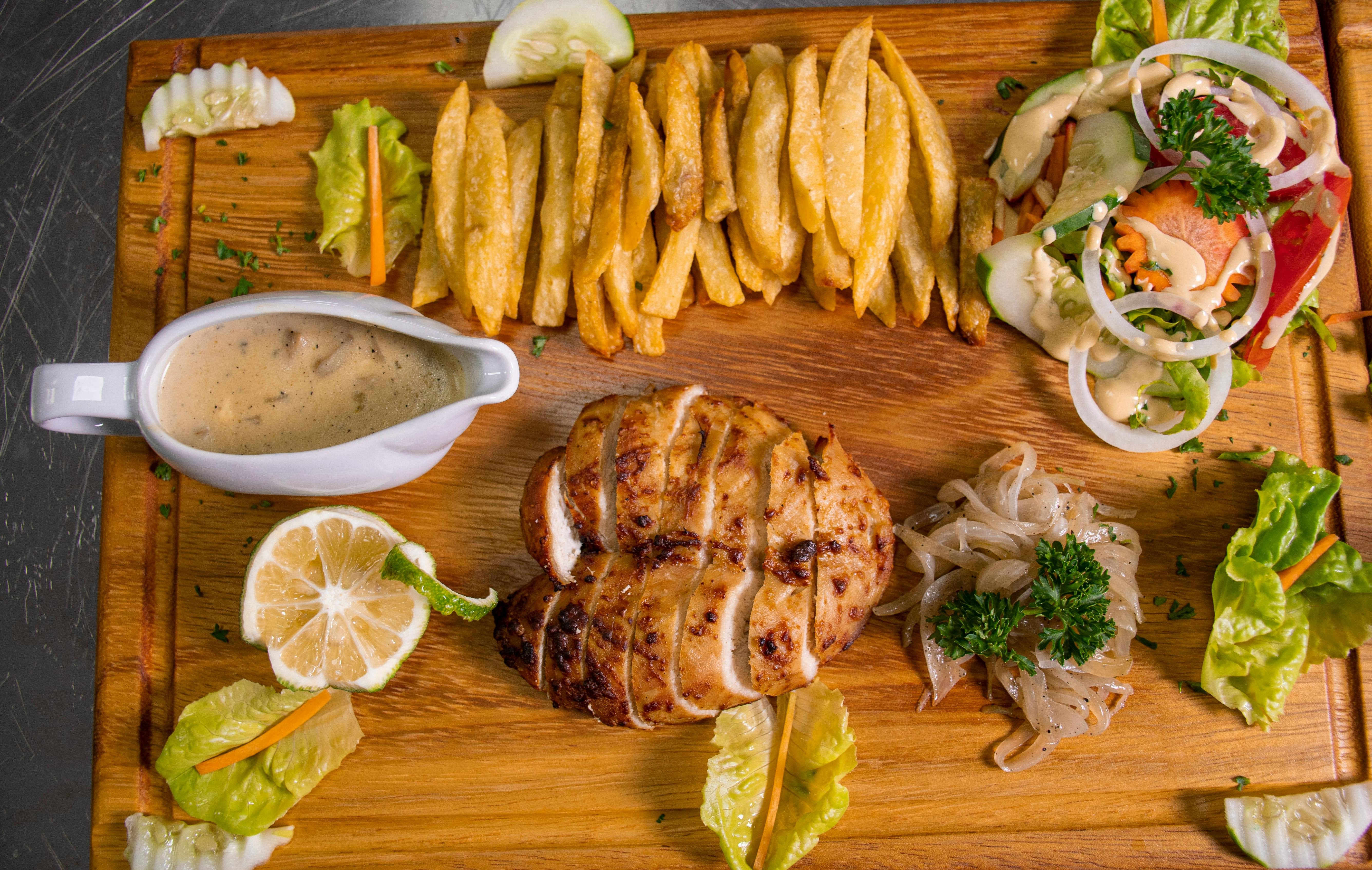 Master your week with smart meal planning — Photo by Jean-Merci Nam on Pexels