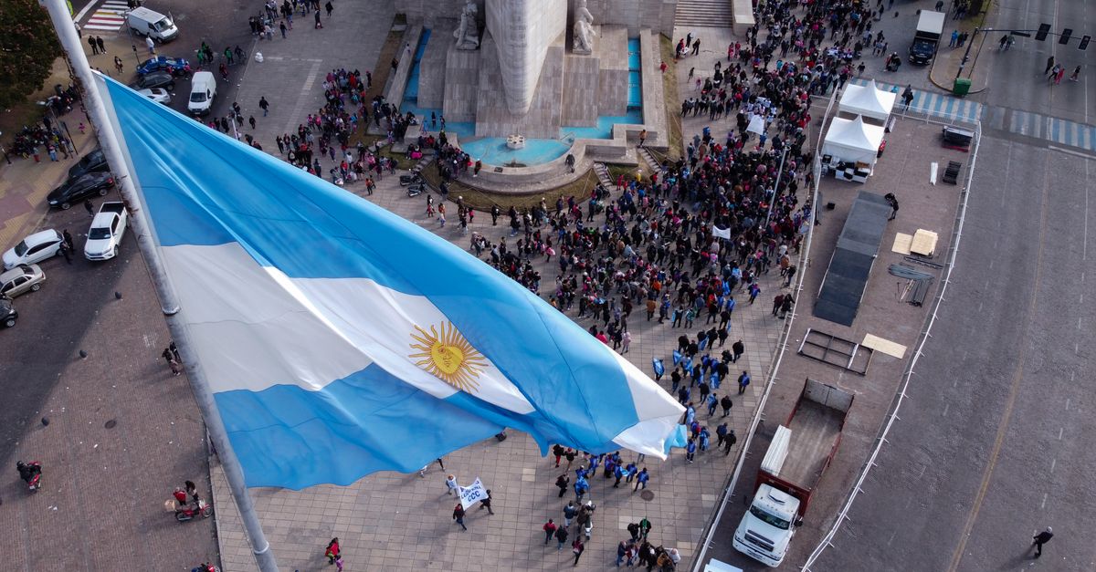 La región metropolitana del Gran Rosario y su importancia en la logística exportadora La región metropolitana del Gran Rosario y su importancia en la logística exportadora