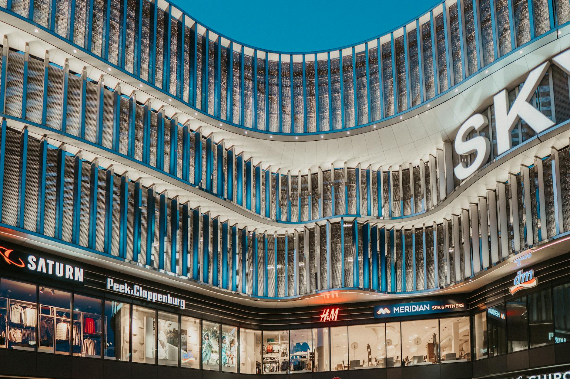 US Spas Outnumber Shops