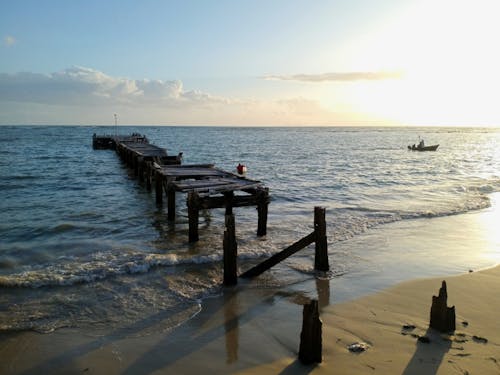 Foto stok gratis dek, diabaikan, matahari terbenam di pantai