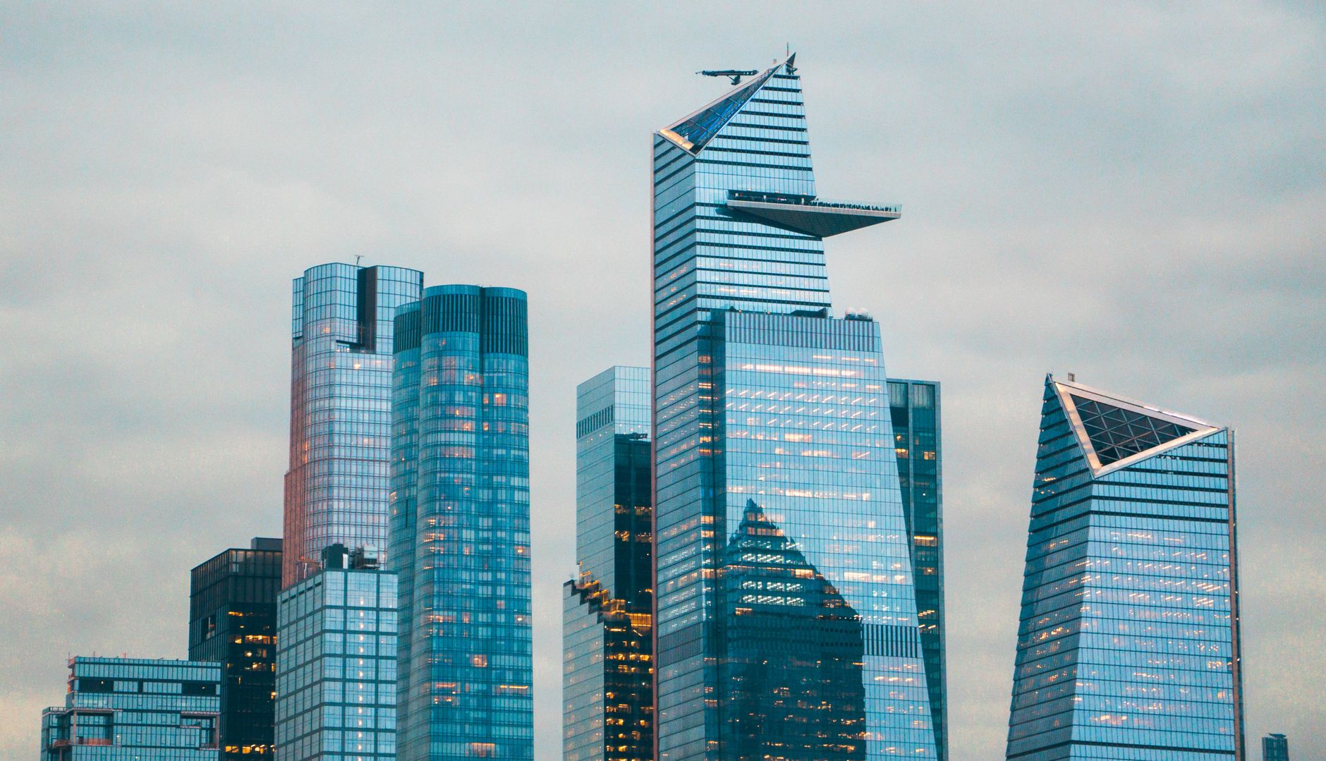 https://images.pexels.com/photos/19342489/pexels-photo-19342489.jpeg?auto=compress&cs=tinysrgb&dpr=2&h=650&w=940