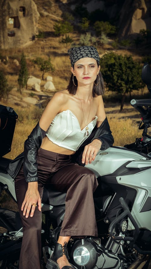 Photos gratuites de femme, modèle, moto