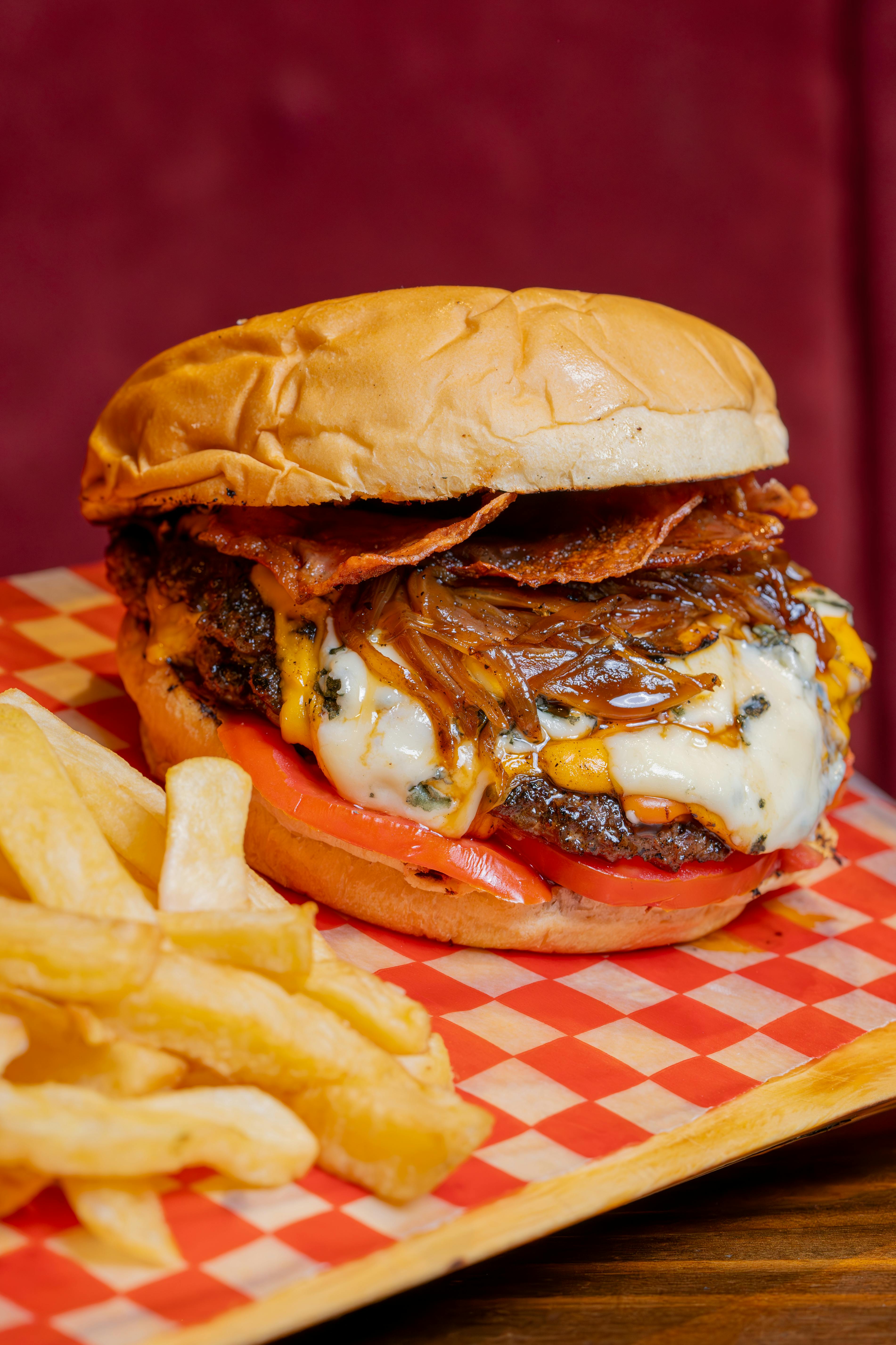 Delicious Beef Burger · Free Stock Photo