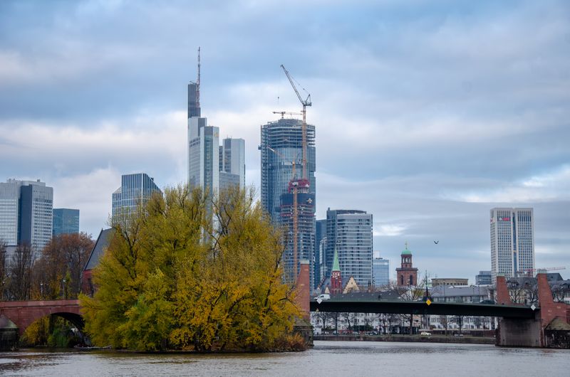 Frankfurt Skyline Herbst Main River
