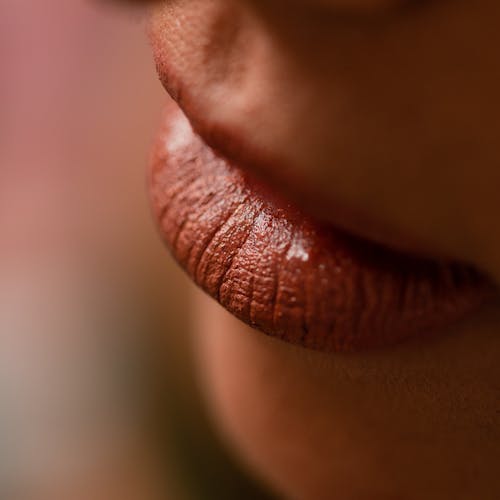 Бесплатное стоковое фото с губы, женщина, забота